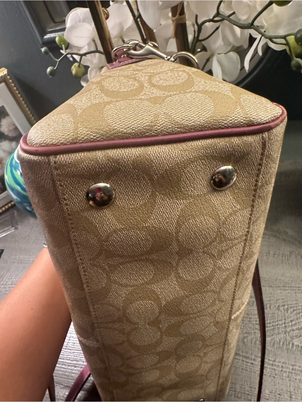 Like NEW Coach Beige Signature Satchel with Deep Lavender Trim - PRETTY 💖 - Picture 7 of 9